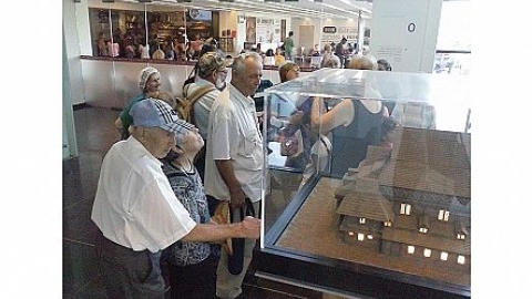 מטילים.jpg